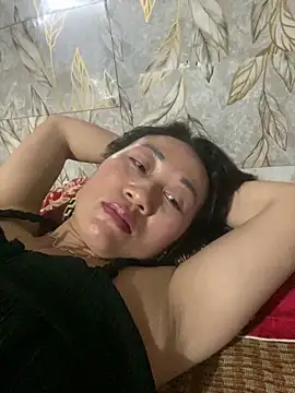 Linda-babyy online show from May 17, 2026, 5:24 pm