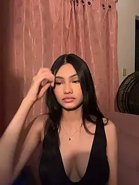 Snapshot of _BellaCute_ chatting on July 25, 2026, 6:10 am BellaCute online show from July 25, 2026, 6:10 am