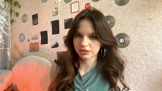 CarleenColley online show from May 24, 2026, 10:26 am