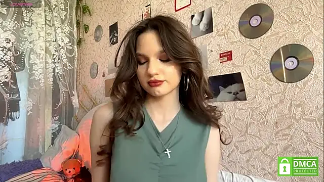 CarleenColley online show from May 25, 2026, 8:24 am