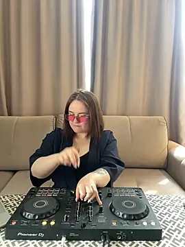 Snapshot of Joan_Taylor1 chatting on May 30, 2026, 12:00 pm Joan Taylor1 online show from May 30, 2026, 12:00 pm