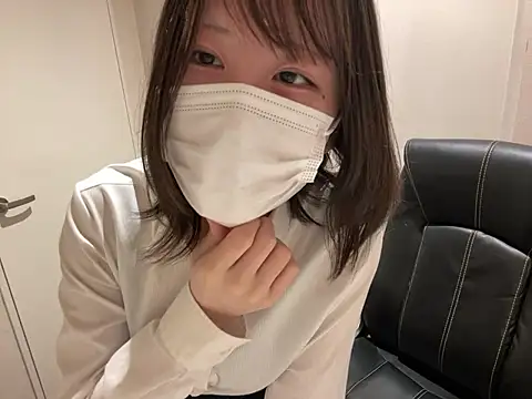 Snapshot of miniminimo_o chatting on June 2, 2026, 10:26 am miniminimo o online show from June 2, 2026, 10:26 am