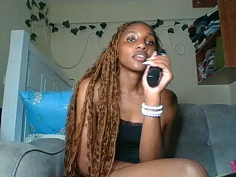 Snapshot of Velvet_peach chatting on July 14, 2026, 8:48 pm Velvet peach online show from July 14, 2026, 8:48 pm