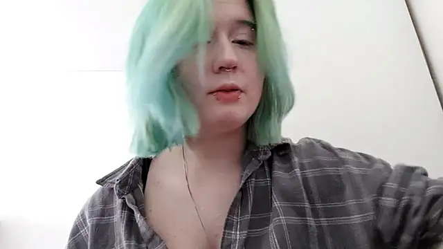Snapshot of HunXena chatting on May 20, 2026, 4:04 pm HunXena online show from May 20, 2026, 4:04 pm