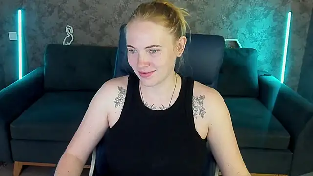Snapshot of NikkyReyyy chatting on May 19, 2026, 1:07 pm NikkyReyyy online show from May 19, 2026, 1:07 pm