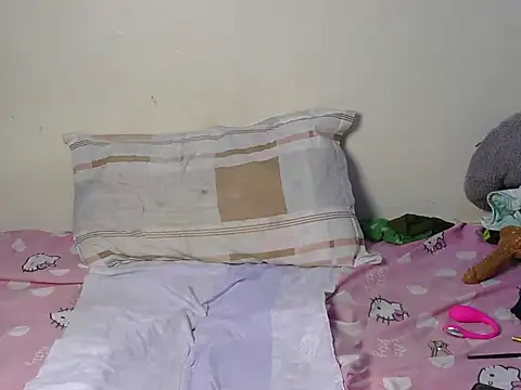 Nastykitttyy online show from May 15, 2026, 3:32 pm