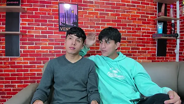 Hoot boyss  online show from May 22, 2026, 7:45 pm
