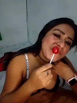 Snapshot of Scarlet_01_ chatting on June 10, 2026, 11:28 pm Scarlet 01 online show from June 10, 2026, 11:28 pm