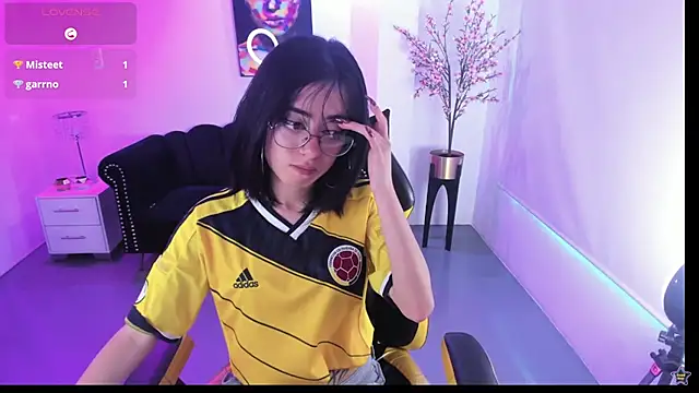 Snapshot of Janne_foox chatting on June 1, 2026, 7:35 pm Janne foox online show from June 1, 2026, 7:35 pm