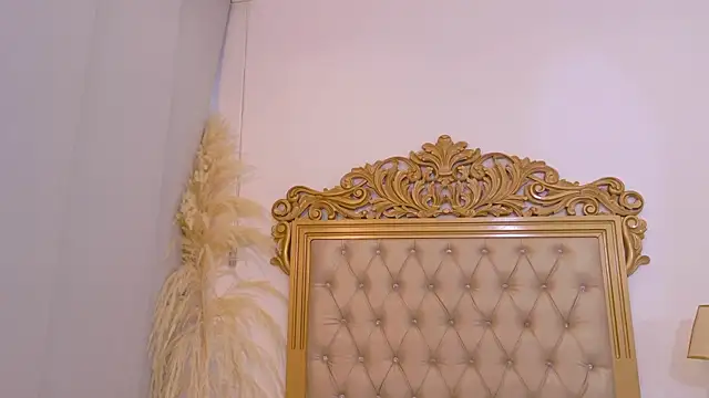 Snapshot of AbrilCardenasX chatting on July 8, 2026, 11:22 am AbrilCardenasX online show from July 8, 2026, 11:22 am