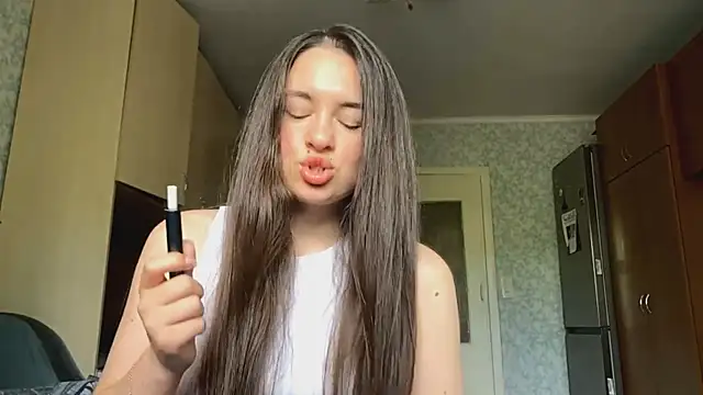 CarolineRu online show from May 29, 2026, 10:32 am