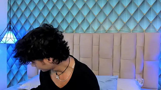Snapshot of Sofia-Ethan chatting on July 12, 2026, 1:45 pm Sofia-Ethan online show from July 12, 2026, 1:45 pm