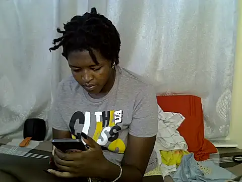 Snapshot of Lorainebabes chatting on June 19, 2026, 5:24 am Lorainebabes online show from June 19, 2026, 5:24 am