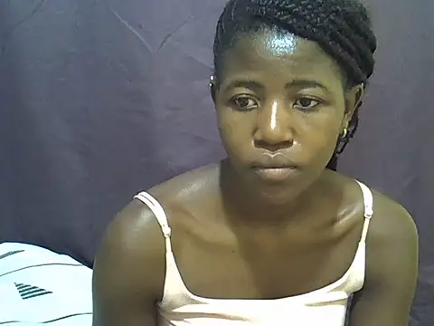 Snapshot of Sweet-tatiana chatting on May 24, 2026, 8:14 am Sweet-tatiana online show from May 24, 2026, 8:14 am