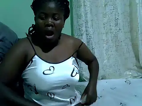 Prettybootty online show from May 17, 2026, 9:15 pm