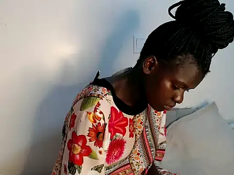 Snapshot of chichie_ chatting on May 31, 2026, 1:22 am chichie online show from May 31, 2026, 1:22 am