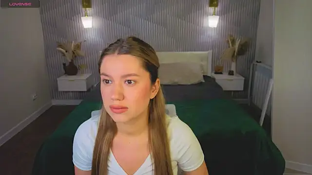 Snapshot of Shakira_Lux chatting on June 2, 2026, 8:58 am Shakira Lux online show from June 2, 2026, 8:58 am