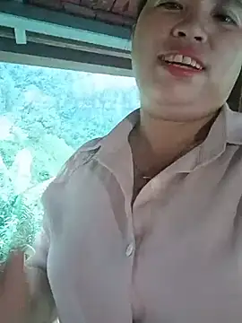 Snapshot of -Yeyi- chatting on July 16, 2026, 11:40 am -Yeyi- online show from July 16, 2026, 11:40 am