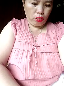 Snapshot of -Yeyi- chatting on July 8, 2026, 10:27 am -Yeyi- online show from July 8, 2026, 10:27 am