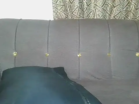 misspretty001 online show from July 13, 2026, 6:29 pm