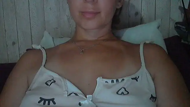 Bella--White online show from July 16, 2026, 3:31 pm