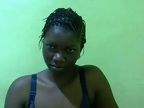 Sweet-Lynn online show from July 8, 2026, 3:41 am
