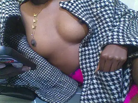 Snapshot of Beaull2 chatting on July 13, 2026, 6:51 pm Beaull2 online show from July 13, 2026, 6:51 pm