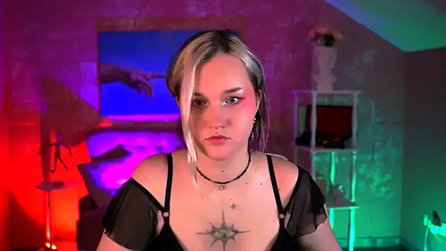 ViolettWoods online show from May 22, 2026, 8:12 am