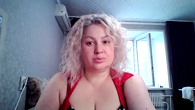 MissisXL online show from May 16, 2026, 9:08 am