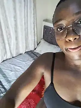 Snapshot of Miss-Temptasion chatting on May 30, 2026, 3:46 am Miss-Temptasion online show from May 30, 2026, 3:46 am