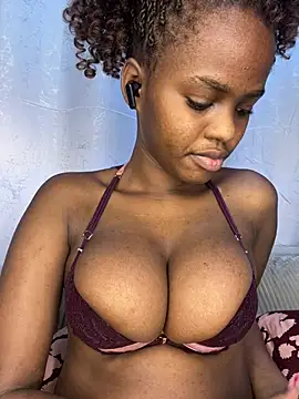 Snapshot of molly_badgirl chatting on July 15, 2026, 7:10 pm molly badgirl online show from July 15, 2026, 7:10 pm