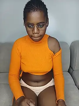 softglamqueen online show from June 22, 2026, 4:31 am