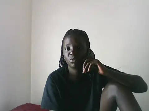 LatishLava online show from June 20, 2026, 4:23 pm