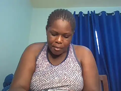 Snapshot of curvy--pussy23 chatting on June 20, 2026, 7:57 am curvy--pussy23 online show from June 20, 2026, 7:57 am