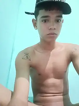 Snapshot of cute_boy_angelx18 chatting on July 15, 2026, 1:01 am cute boy angelx18 online show from July 15, 2026, 1:01 am