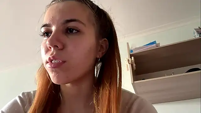 Snapshot of LaurindaStalford chatting on July 15, 2026, 2:13 pm LaurindaStalford online show from July 15, 2026, 2:13 pm