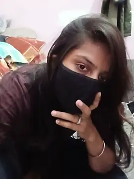 naughty pritii online show from May 24, 2026, 3:56 pm