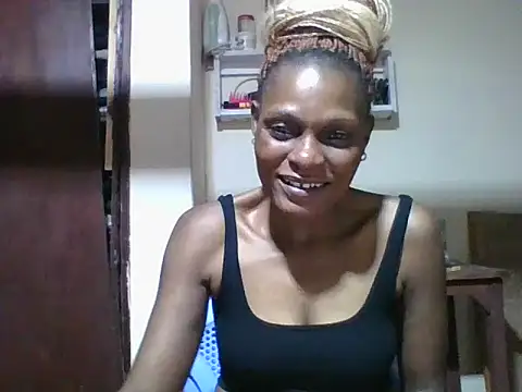 Snapshot of Ebonyqueen4 chatting on June 9, 2026, 7:53 am Ebonyqueen4 online show from June 9, 2026, 7:53 am
