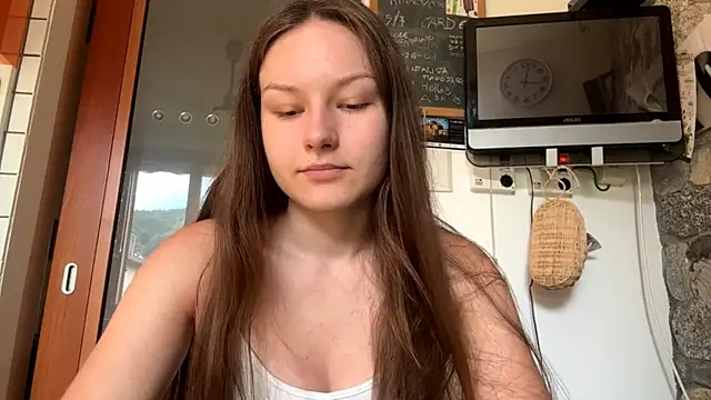 Snapshot of ShaylaChong chatting on July 20, 2026, 6:54 am ShaylaChong online show from July 20, 2026, 6:54 am