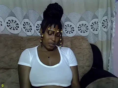 Snapshot of Eebony1 chatting on May 25, 2026, 12:15 pm Eebony1 online show from May 25, 2026, 12:15 pm