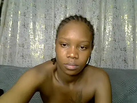 Snapshot of silkynova chatting on May 27, 2026, 10:11 am silkynova online show from May 27, 2026, 10:11 am