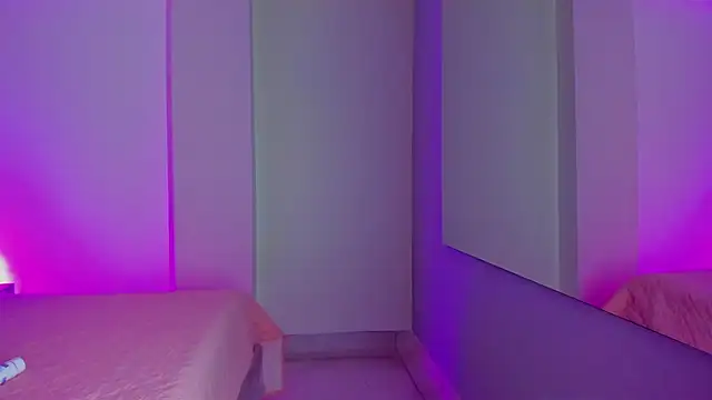 shaira-07 online show from June 19, 2026, 3:12 am
