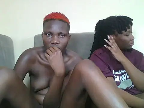 Snapshot of LunaCharm2 chatting on June 3, 2026, 2:33 pm LunaCharm2 online show from June 3, 2026, 2:33 pm