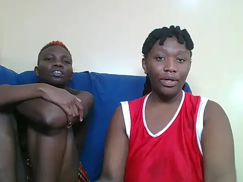 Snapshot of LunaCharm2 chatting on June 15, 2026, 5:29 am LunaCharm2 online show from June 15, 2026, 5:29 am