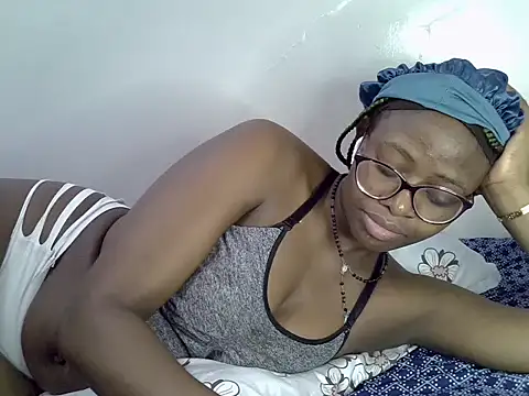 Snapshot of arya_lecxy chatting on May 27, 2026, 12:31 am arya lecxy online show from May 27, 2026, 12:31 am