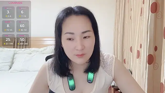 Snapshot of ParisNoctis chatting on May 26, 2026, 4:16 pm ParisNoctis online show from May 26, 2026, 4:16 pm