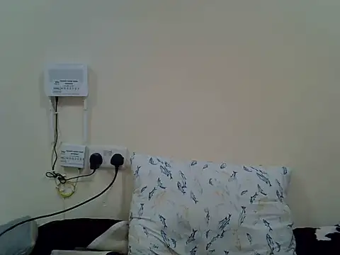 Snapshot of cutiebreey chatting on July 16, 2026, 3:53 pm cutiebreey online show from July 16, 2026, 3:53 pm