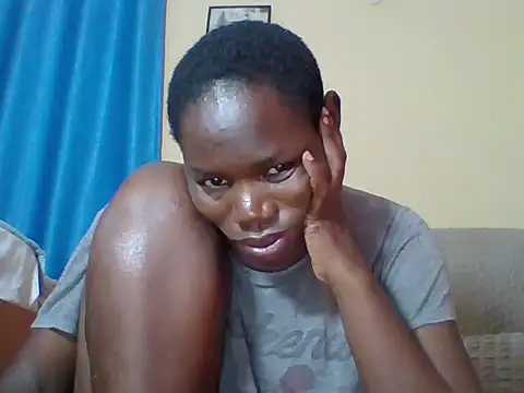 Blacksexyqueen24 online show from May 20, 2026, 8:39 pm