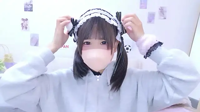 Snapshot of 72_mikan chatting on July 8, 2026, 11:22 am 72 mikan online show from July 8, 2026, 11:22 am