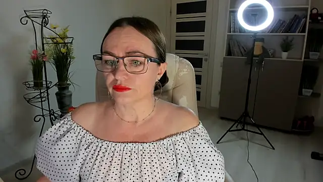 Vika73 online show from January 7, 2026, 7:02 am